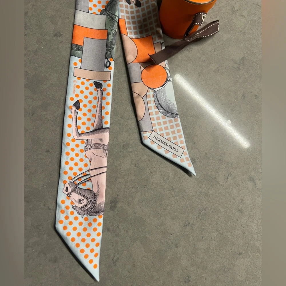 Hermes Orange and Gray Twilly Scarf Horse - Picture 5 of 5